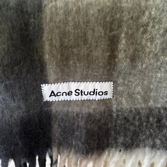 NWT Acne Studios Scarf - Picture 2 of 4